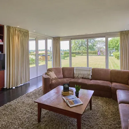 Holiday home Laurahoeve *