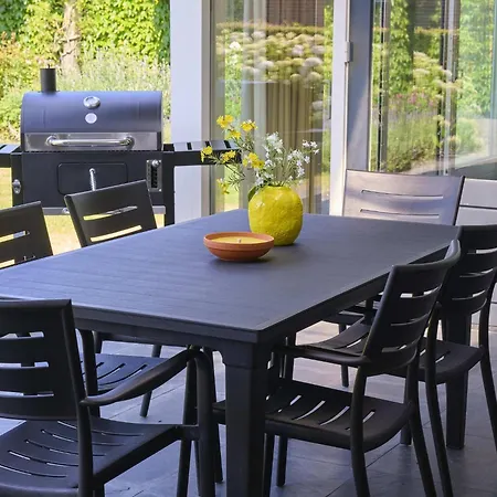 Laurahoeve Holiday home Nederweert