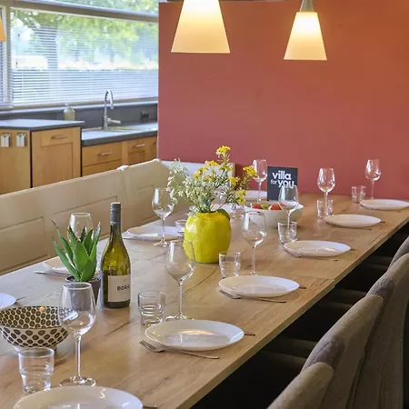 Holiday home Laurahoeve *